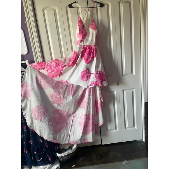 High Low Homecoming/Prom Dress - Picture 5 of 6